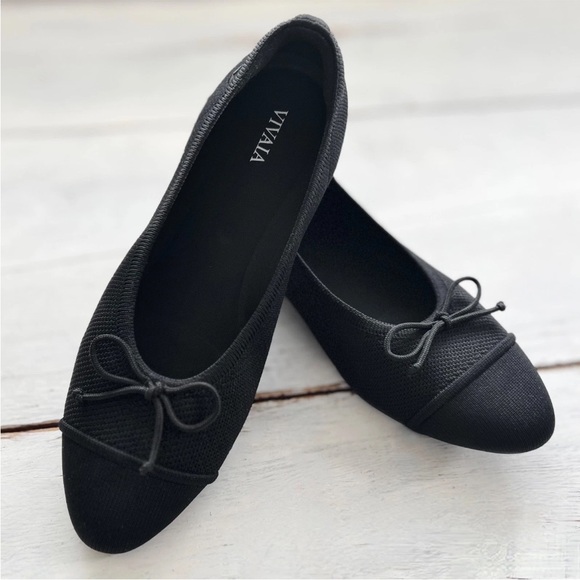 VIVAIA Tiana Almond Toe Bow Flats Pumps Shoes (EU 37.5) US 7 Black Knit $139 - Picture 2 of 8